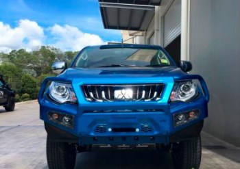 Paragolpes frontal c/base Mitsubishi L200 2015-2019